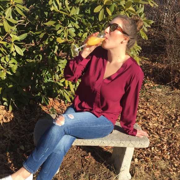 Meet your Posher, Laura - Picture 1 of 1